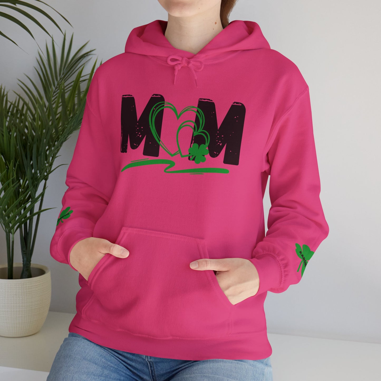 St. Patrick's Day Mom Hoodie - Unisex Heavy Blend™ Sweatshirt with Heart Design